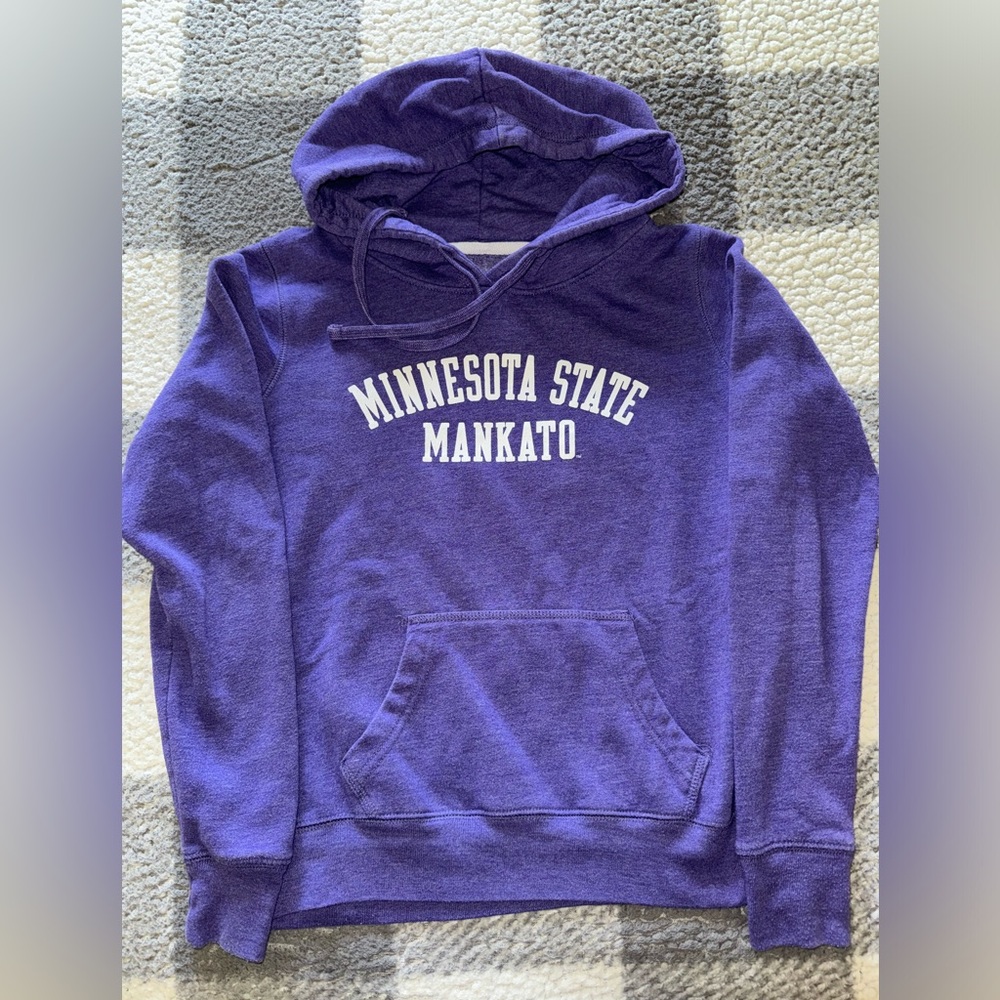 Minnesota State Mankato Hoodie size Small
